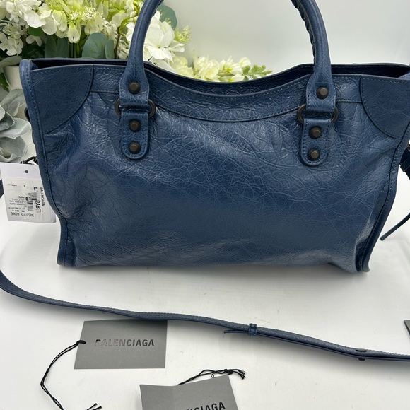 Women's Balenciaga LE CITY medium tote bag in mineral blue lambskin. NWT. - Picture 9 of 13